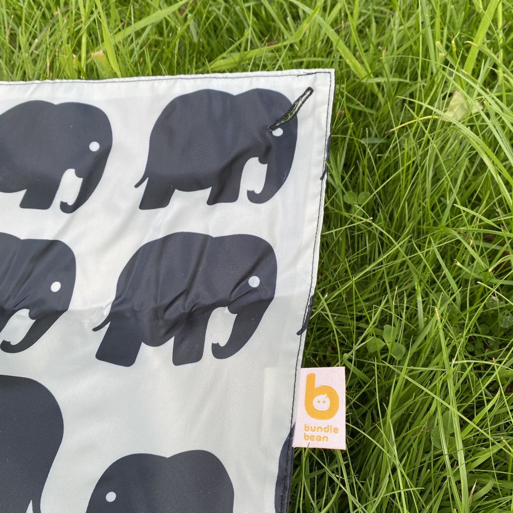 Picnic Blanket GREY ELEPHANT – BundleBean - Main Image